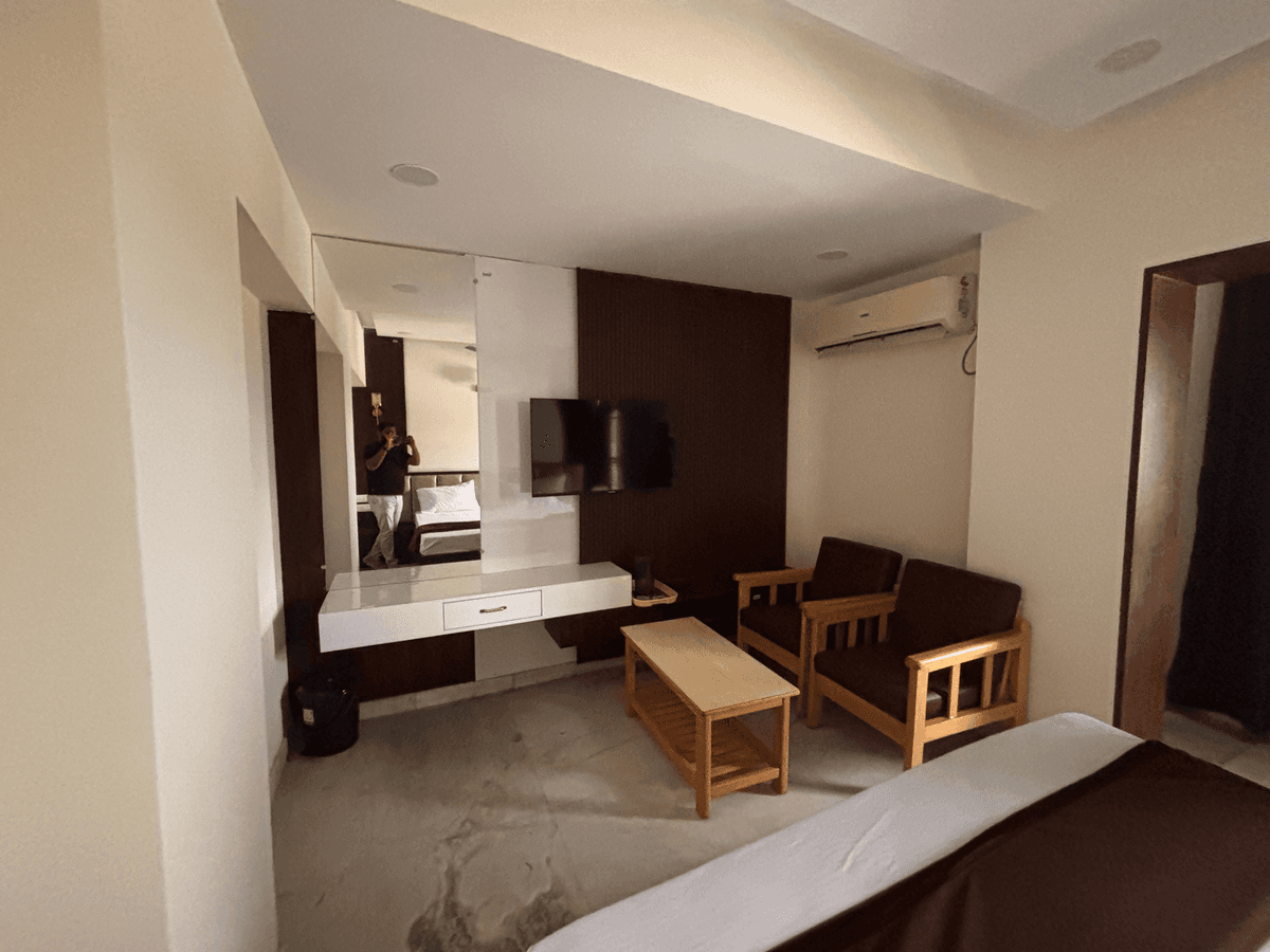 Clean Non-AC Room at Sumukha Residency